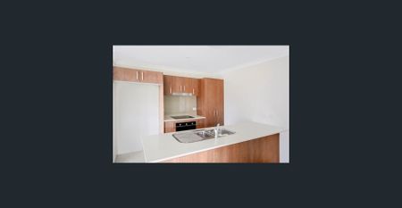 Sophisticated Four-Bedroom Home in a Convenient Location !!! - Photo 2