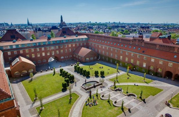 Valhallavägen, Stockholm - Photo 1