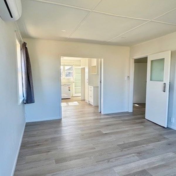 Mangere, 5 Manston - Photo 1