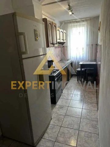 Apartament de inchiriat cu 3 camere str George Coșbuc - Photo 3