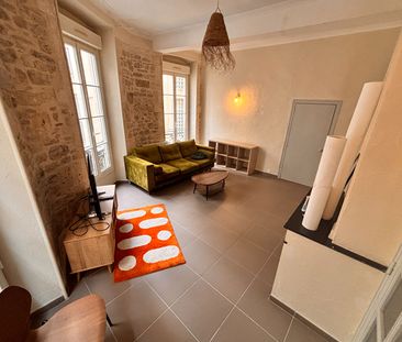 NIMES CENTRE - APPARTEMENT MEUBLE T3 DE 63M2 - Photo 2