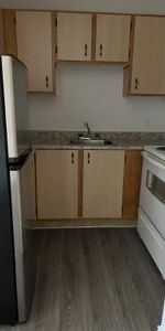 Granby 3 1/2 libre immédiatement Pas animaux Non Fumeur 55 ans Plus - Photo 3