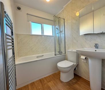 Meadow Road, Cirencester - Photo 5