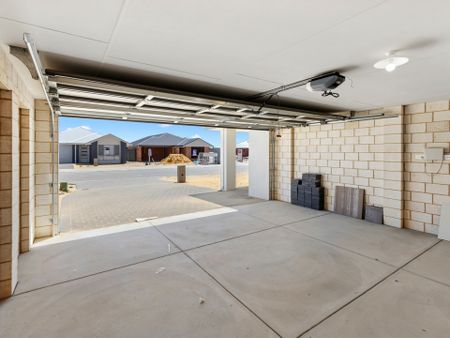 BRAND NEW FAMILY HOME - Photo 2