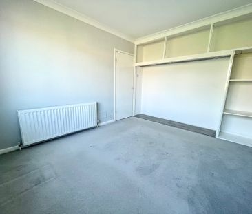 202 Stonelow Road, S18 - Photo 4