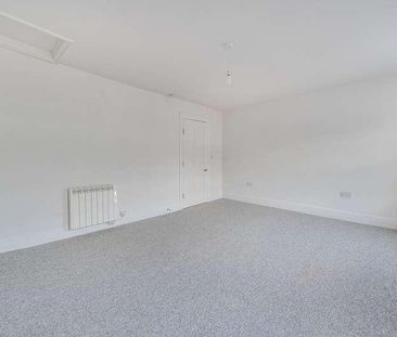 High Street, Herne Bay, Kent, CT6 - Photo 6