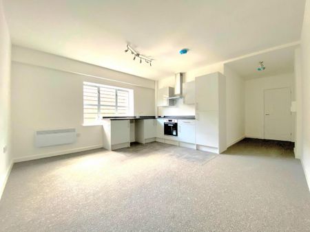 1 bedroom apartment to rent - Photo 2