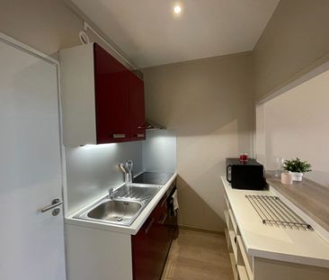 STUDIO MEUBLÉ 21.02 M² - HYPER CENTRE-VILLE - Photo 4