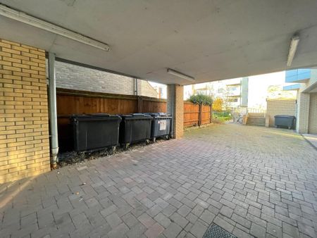 Studio to rent - Photo 2