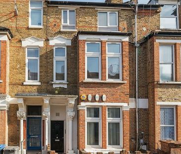 2 Bed Penthouse, Queens Park, NW6 - Photo 6