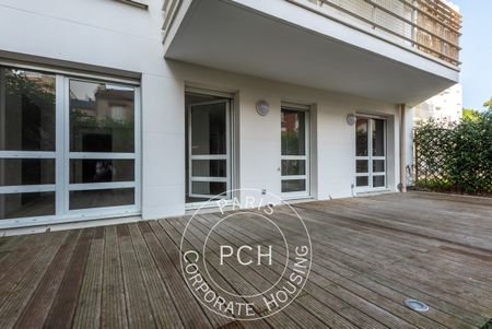 Boulevard Saint Denis, - Photo 5