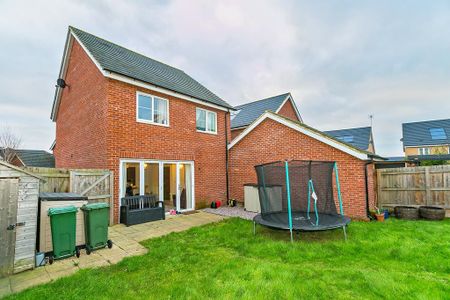 3 bedroom detached house to rent - Photo 5