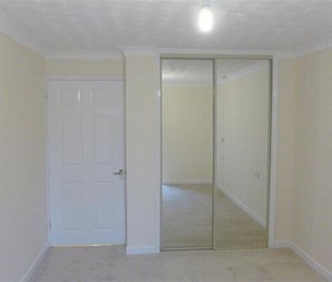 1 bedroom retirement property to rent - Photo 4
