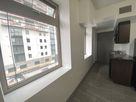 $1,300 / 1 br / 1 ba / 575 sqft 1BR Apartment Unit in St Catharines - Photo 3