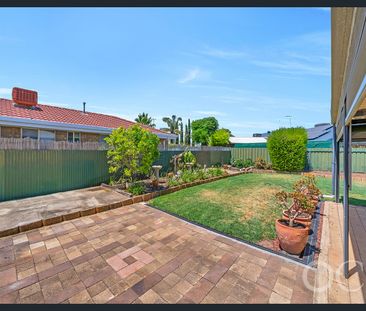 Open the door to solar-powered space & coastal comfort - Photo 6