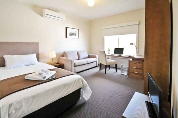 Room 12 (Non Ensuite) - Photo 1