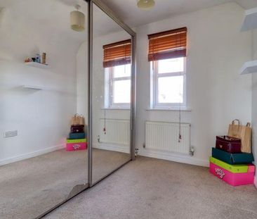 3 bedroom semi-detached house to rent - Photo 4