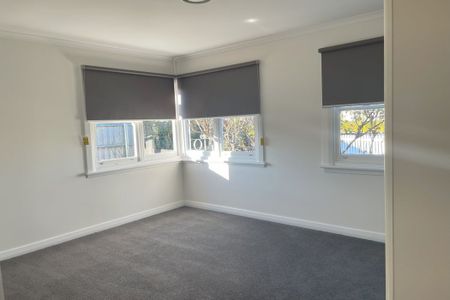 Spacious Family Home in the heart of Sorell - Photo 4