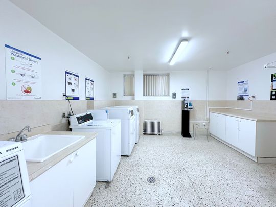 For Lease - 300 St Clair Avenue Unit# 202, Toronto, Ontario - Photo 1