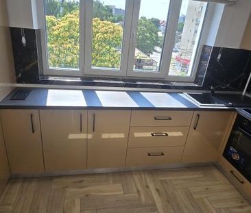 Apartament ultracentral mobilat si utilat cu parcare proprietate - Photo 6