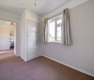 Parsonage Estate Rogate, Petersfield - 3 bedrooms Property for lett... - Photo 3