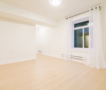 Four-Legged Friendly! - Photo 2