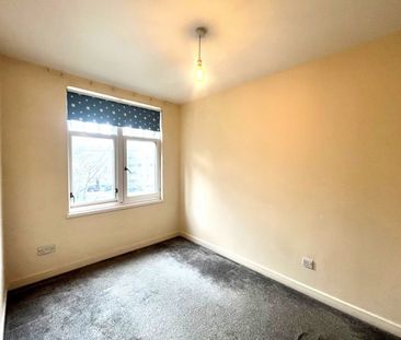 Flat B, 101 Rosemount Place, AB25 2YG, Aberdeen - Photo 2