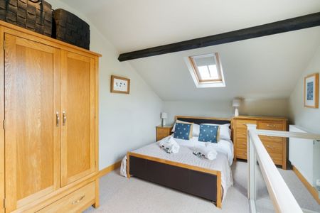 1 bedroom semi-detached house to rent - Photo 4