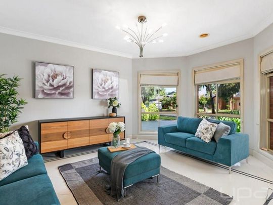 Large 3 Bedroom Home! - Photo 1