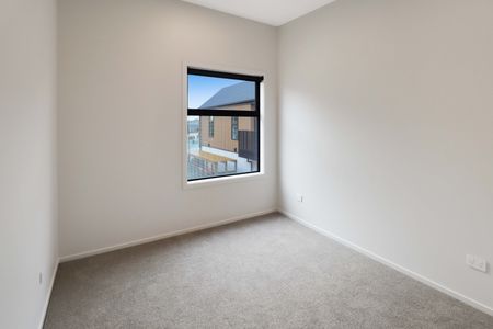 Central Hutt Living - 1 week free rent - Photo 5