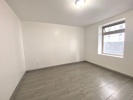 $1,300 / 1 br / 1 ba / 500 sqft 1BR Apartment Unit in St Catharines - Photo 5