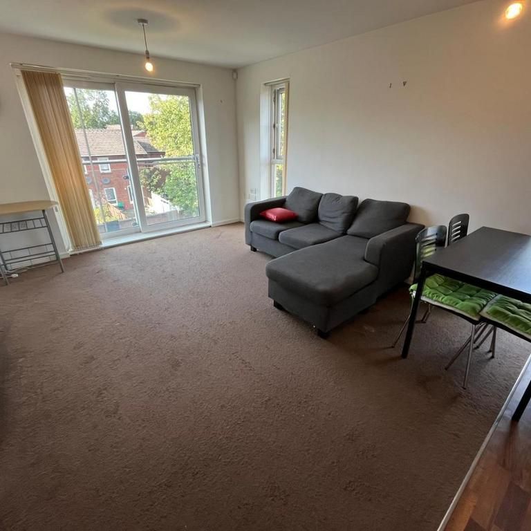2 bedroom flat to rent - Photo 1