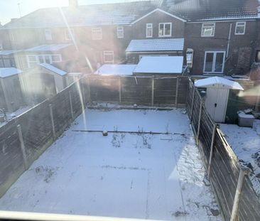 3 bedroom terraced house to rent - Photo 6