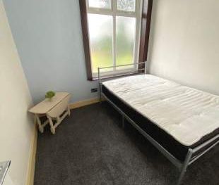 1 bedroom property to rent in Bolton - Photo 2