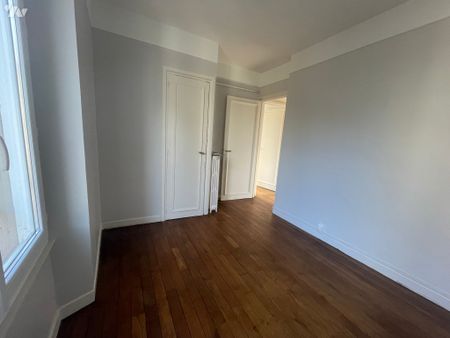 t3 INTRA-MUROS AVEC ASCENSEUR - Photo 3