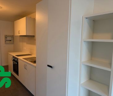 Gemeubelde studio met terras op vlot bereikbare locatie - Photo 2