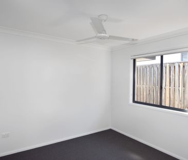 FOUR BEDROOM HOME IN TANNUM SANDS! - Photo 1