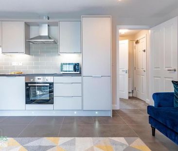 Apt 7, 1 Utility Street, Belfast, BT12 5JS - Photo 2