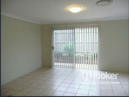 3 Bedroom Townhouse - Includes Pool and Tennis Court! - Photo 4