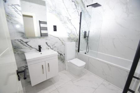 2 bedroom flat to rent - Photo 3