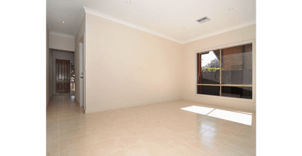 ✨ Stylish Family Living in a Prime Campbelltown Location - Photo 1