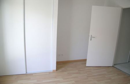 Appartement - 2 pièces - Jaude/Banque de France - Photo 4