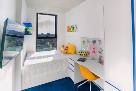 2 Bed Suite-Double Bed with Standard View - Photo 4