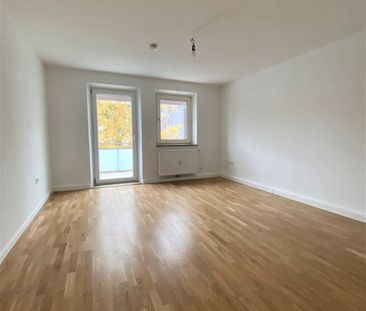 Kernsaniert mit Balkon und Einbauküche - Foto 4