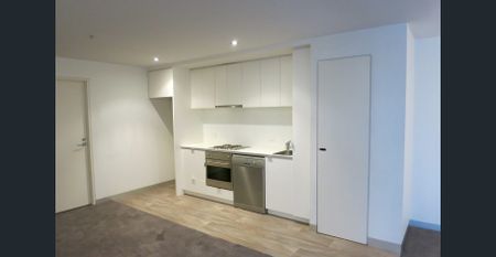 Stylish and Secure Apartment in the Heart of the Bay Street Precinct - Photo 5