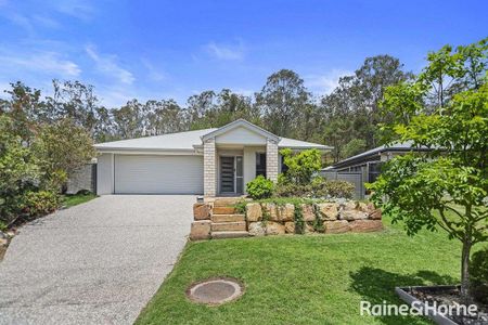 Exquisite Entertainers Home in Upper Coomera - Photo 4