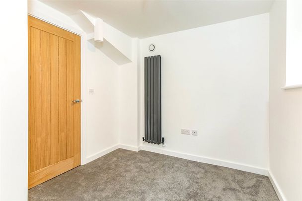 1 bedroom apartment to rent Cormongers Lane, Nutfield, Redhill, Surrey, RH1 - Photo 1