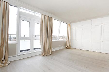 3 bedroom flat to rent - Photo 4