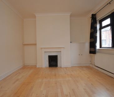 2 Bedroom Terraced House - Photo 6