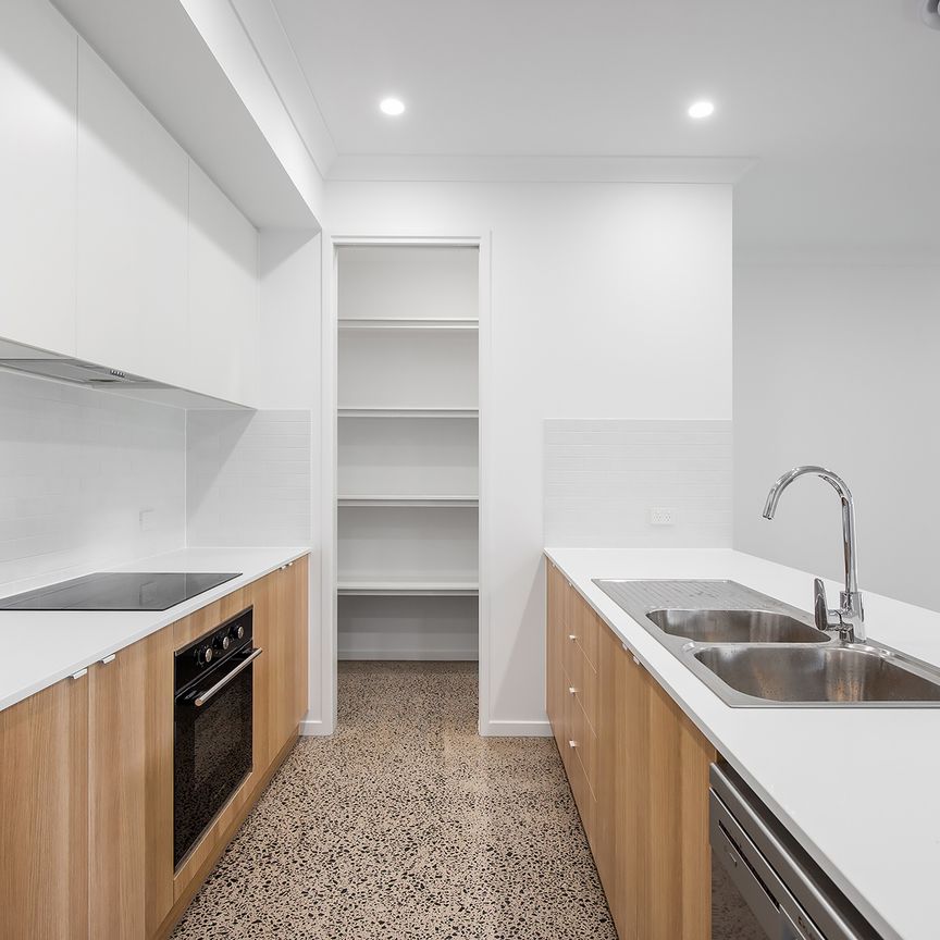 1/62a Springlands Drive - Photo 1